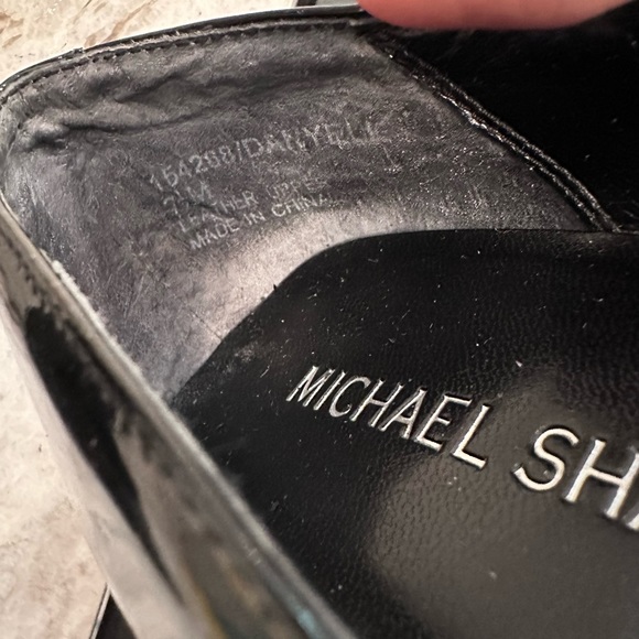 MICHAEL BY MICHAEL SHANNON WOMENS black PUMP Sz 7.5 - Picture 9 of 9